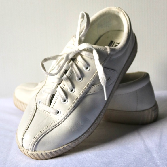 TRETORN Nylite White Leather Sneakers Running Tennis Shoes Women's Size 8 Summer - Picture 1 of 14